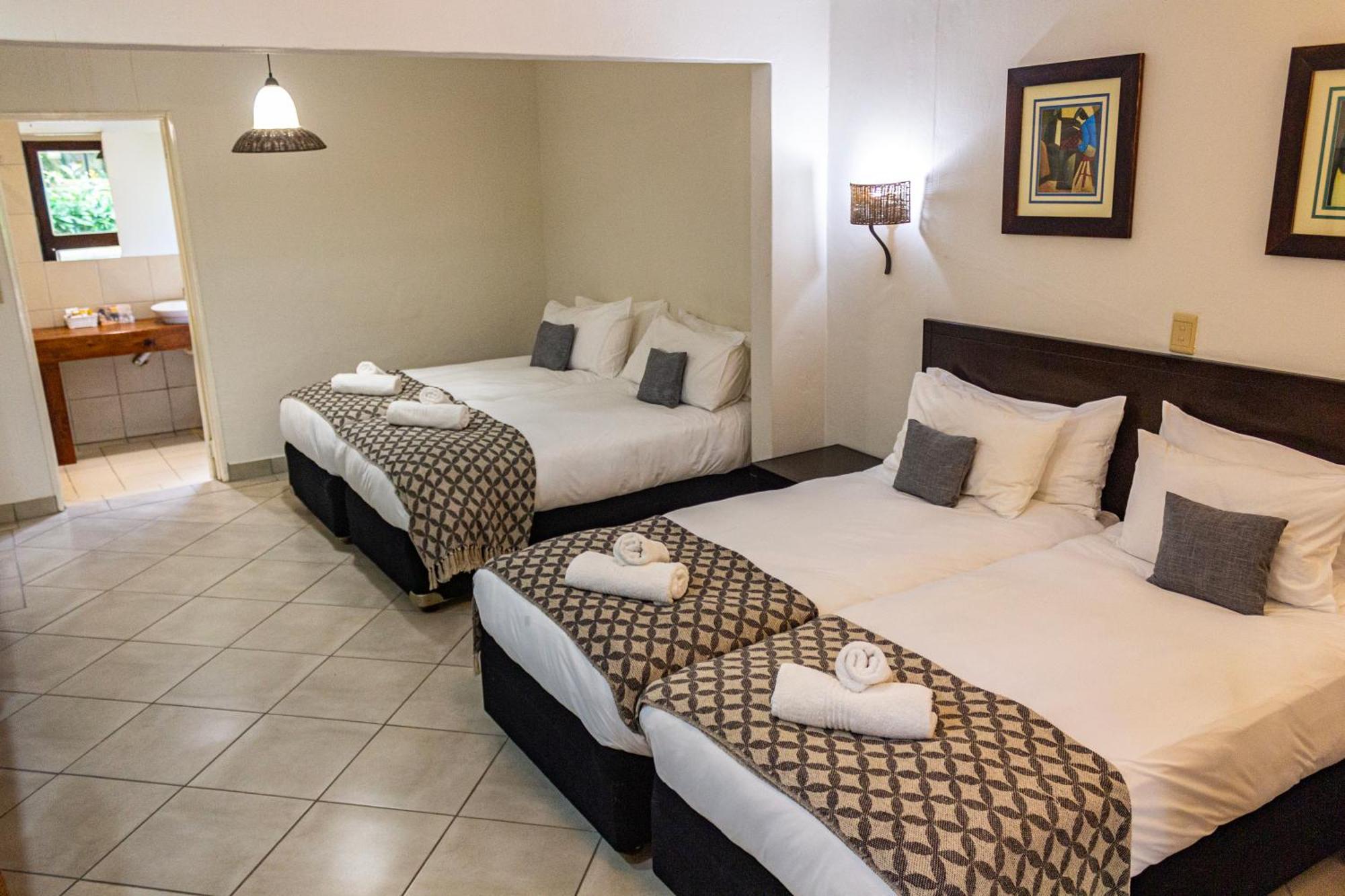 Hotel Numbi & Garden Suites Hazyview Exterior photo