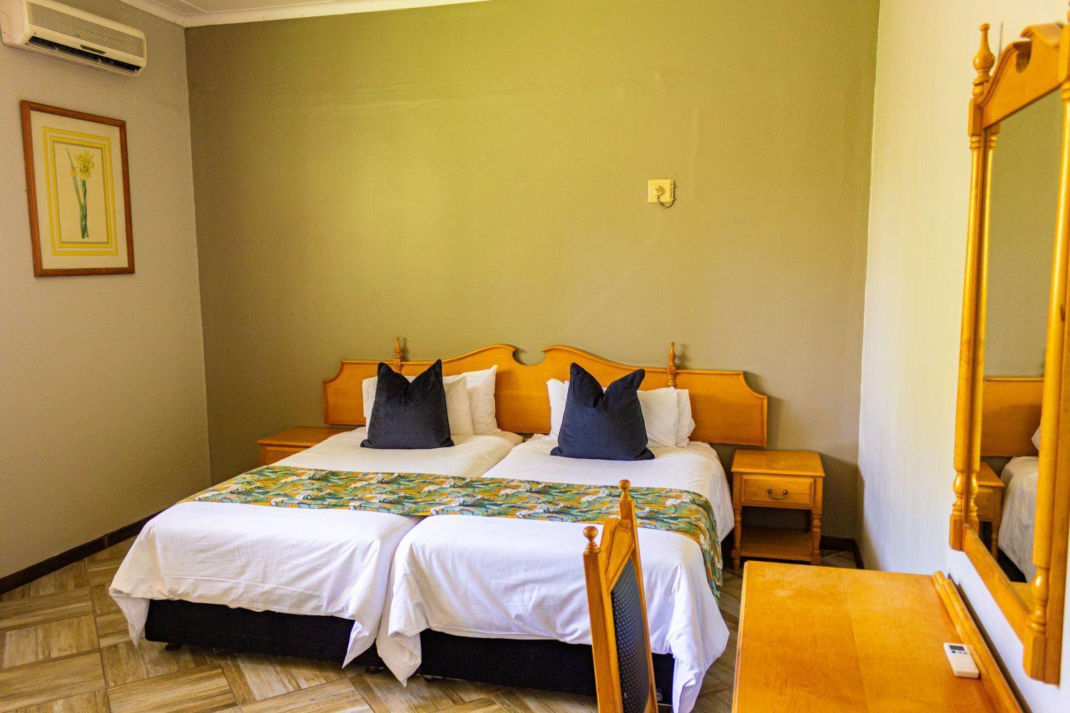 Hotel Numbi & Garden Suites Hazyview Exterior photo